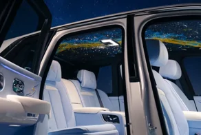 Rolls-Royce показал Cullinan с самым космическим потолком