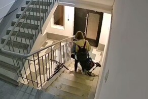 Неадекватное поведение молодой матери