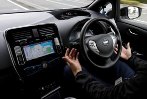 Никогда такого не было и вот опять - в России предлагают запретить праворульные автомобили