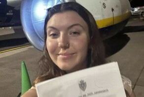 Путешественницу депортировали через пять минут после приземления