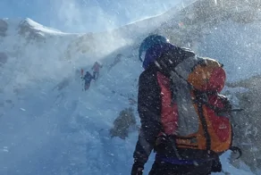 Турист упал с горы в Китае