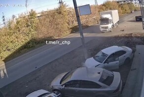 ДТП в Омске "Это он удачно повернул"