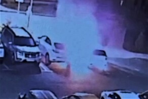 Зажигательный вечер: в Приморском крае двое мужчин подожгли машины во дворе жилого дома