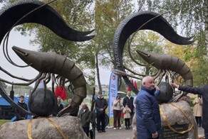 В Беларуси открыли памятник пресноводной креветке