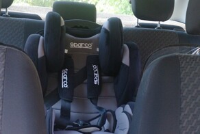 До 200 000 рублей могут вырасти штрафы за отсутствие детского кресла в авто