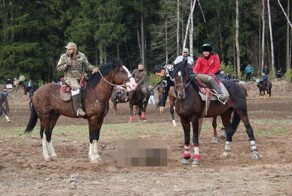 "И среди этих дикарей нам приходится жить": в Раменском несколько сотен мигрантов устроили соревнование с тушей козла