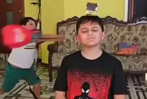 Игры с младшим братом прекрасны