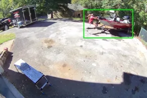 "Ушел на дно": попытка парня передвинуть лодку закончилась катастрофой