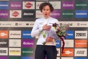 Велогонщица завоевала золото и спела гимн России поверх «композиции для&nbsp;нейтральных спортсменов»