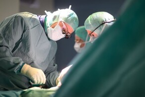 В Казахстане мужчина на спор проглотил 26 ручек