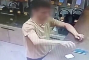 Мужчина похитил собственный телефон из ломбарда в Сочи