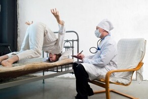 Пользователи обсуждают странные вопросы на приёме у психиатра и ищут общие тенденции