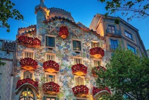 20 мест нашей планеты, напоминающих иллюстрации к сказкам, в существование которых невозможно поверить