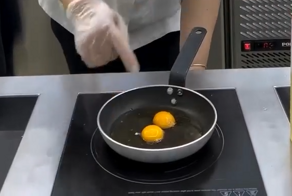 Как правильно приготовить яичницу