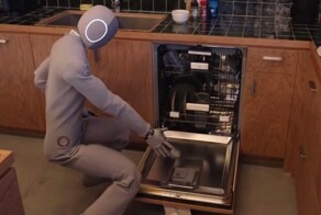Разработчики робота-дворецкого показали, как он загружает посудомоечную машину