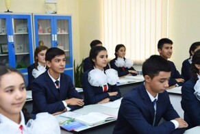 Таджикистан хочет увеличить количество своих детей в российских школах