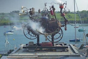 «Механический зверь», который оживает каждый день