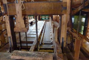 Машина времени: лесопилка XIX века, которая всё ещё работает на воде