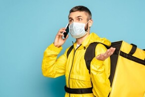 "Курьер это не трактор": записка клиентам от доставщика еды