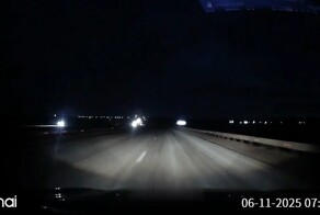 "Чё там, чё там, чё там?"