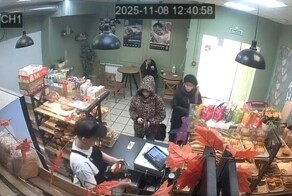 Профессиональная щипачка за работой