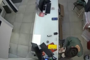 Игроман полгода крал деньги из пункта выдачи, в котором работал
