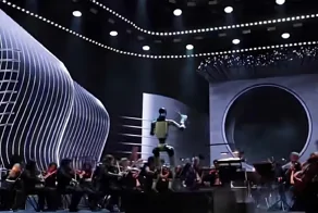 Робот впервые выступил на сцене Мариинского театра в качестве дирижера