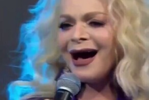 Обманутая мошенниками певица Лариса Долина стала лицом жилищной лотереи