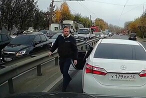 Без ДТП. Два водителя не поделили дорогу