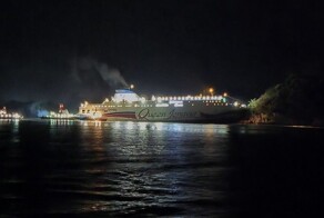 В Южной Корее паром сель на мель из-за залипшего в телефоне рулевого