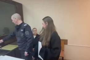 Стюардессе дали семь лет колонии