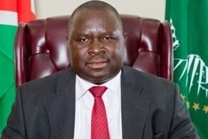 В Намибии Адольф Гитлер в пятый раз поборется за пост главы одного из округов