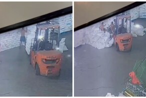 На рабочего упали мешки с песком