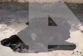 В Омске пенсионер наступил в лужу и провалился в кипяток