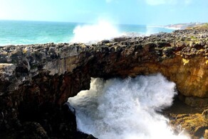 Пасть Дьявола: завораживающий грот в Португалии, где хитрый оккультист талантливо инсценировал свою гибель