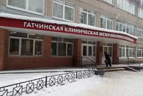 Придётся подождать: в Гатчинской больнице рентгенолог отложил приём ради намаза