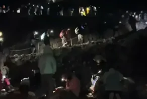 Турист показал обратную сторону восхождения на Фудзи