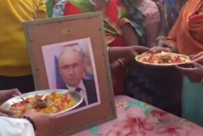 В преддверии визита президента России индийцы провели ритуалы почитания и благословления Путина