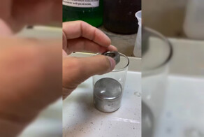 Эксперимент с ртутью и ураном: как разные металлы ведут себя в жидкости