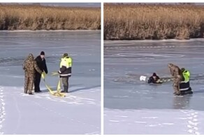 Мужчина вместе с квадроциклом провалился под лёд