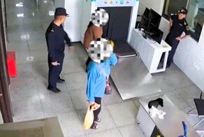 В Китае женщина пыталась провезти 1 кг живых бамбуковых червей