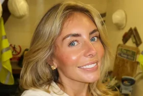 Порнозвезде, ранее переспавшей с 1057 партнерами за сутки, грозит до 15 лет тюрьмы за секс-марафон в Индонезии