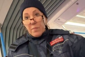 В Москве контролер высадила из трамвая мать с двумя маленькими детьми