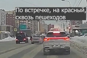 Бомбит у меня от таких водителей