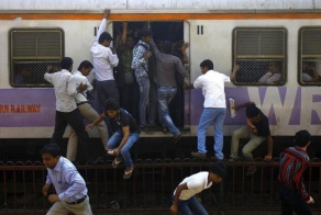 Индийская железнодорожная сеть (16 фото)