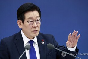 Президент Южной Кореи предложил включить в медицинскую страховку лечение облысения