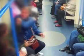 Мужчина внезапно напал на пассажира в метро