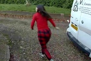 Женщина в пижаме гналась за мужчиной, укравшим рождественские украшения