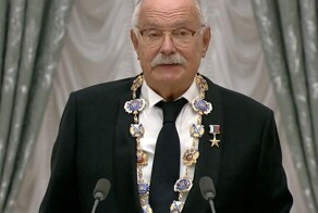 Режиссёр Никита Михалков получил высший государственный орден России