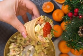 Салат Оливье в вафельных стаканчиках